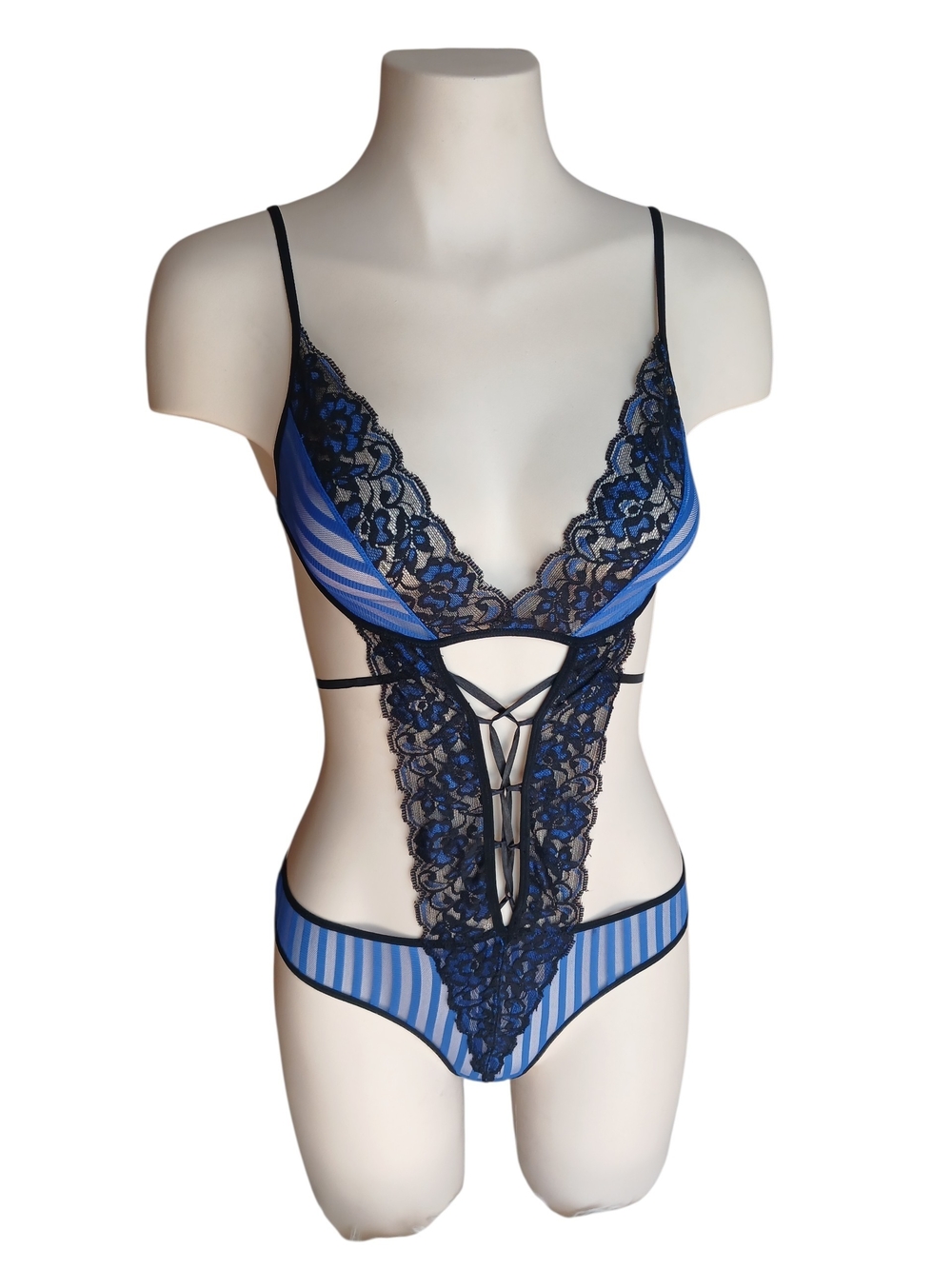 2/30$ La Vie En Rose Sexy blue lace Small Medium